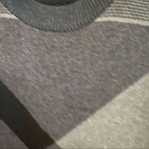 Men’s sweater - Picture 3 of 9